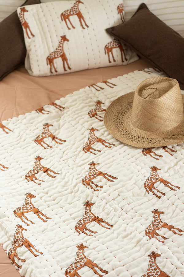 Giraffe Baby Quilt Set